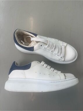 Alexander McQueen Womens White Leather Sneakers 462214